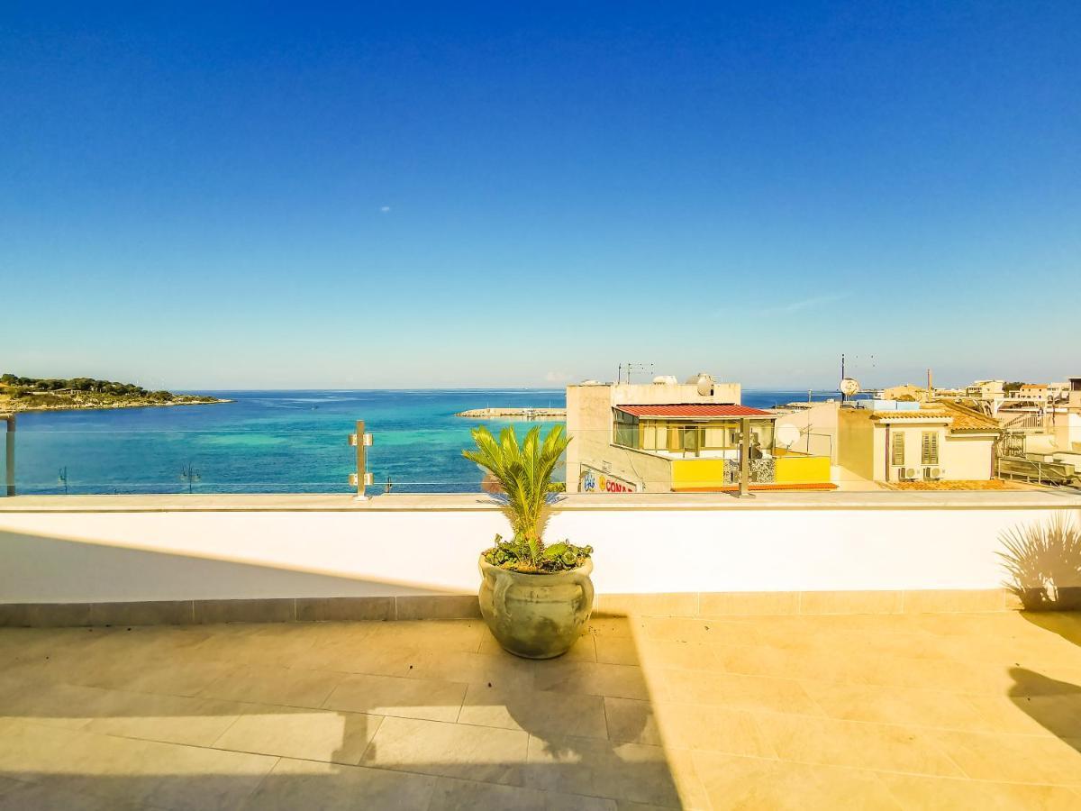 B&B Una Terrazza Sul Golfo Di Сферракавалло Екстер'єр фото